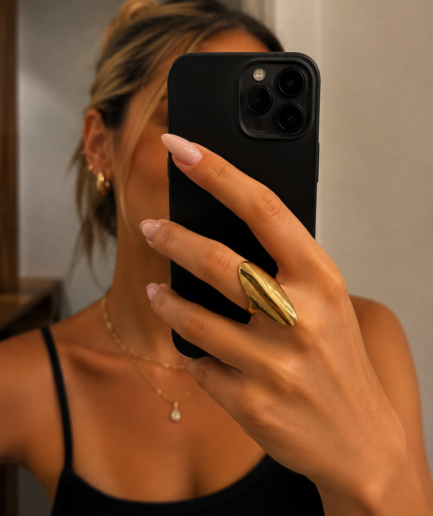 Bague Dorée Lisse Forme Ovale